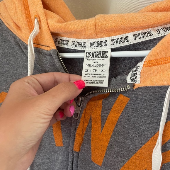 Victoria’s Secret Pink UT Zip up Jacket - Picture 3 of 3